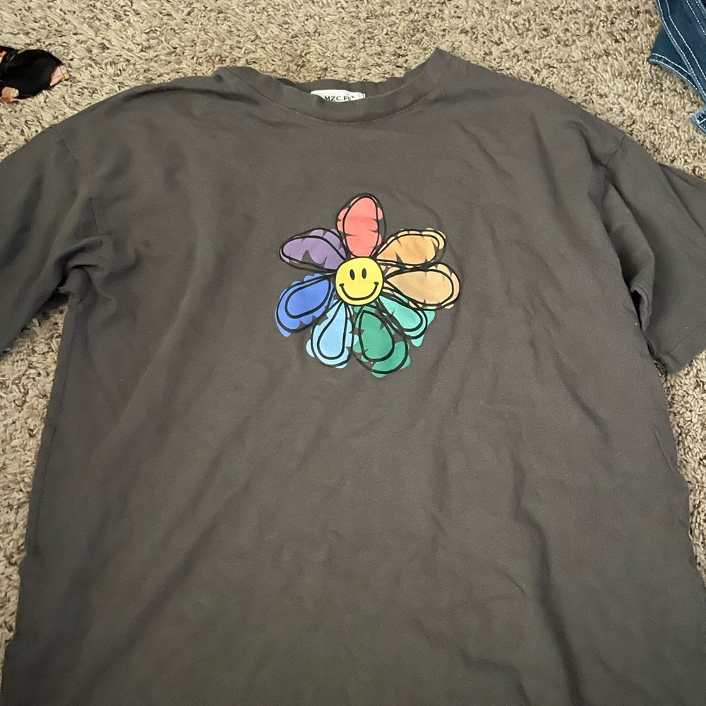 Graphic top